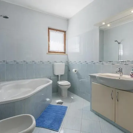 Iris Guest house