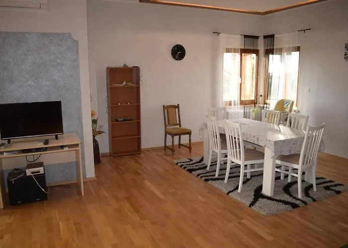 Iris Gostinjska kuća Novigrad (Istria)